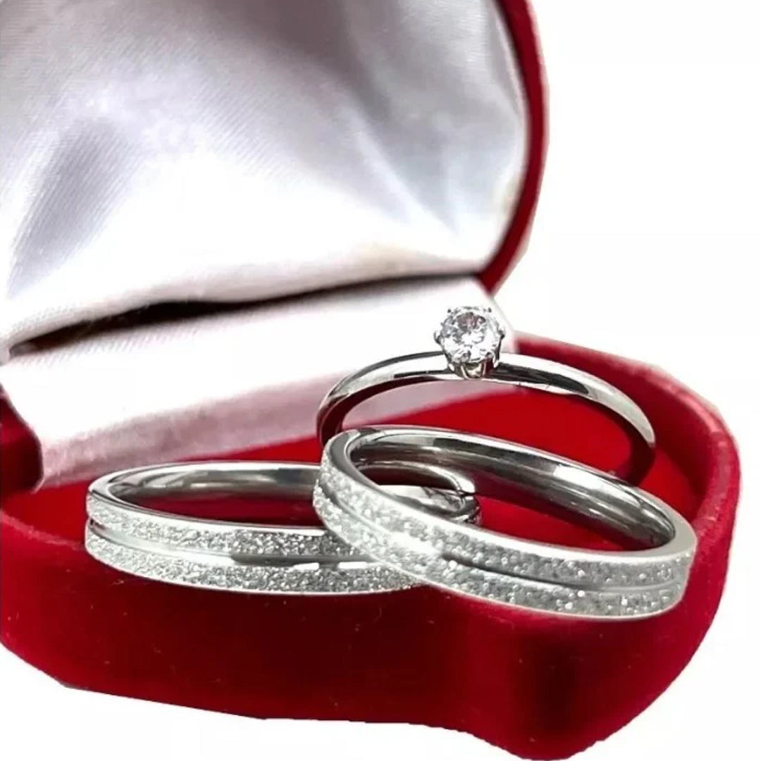 Combo Aliancas De Namoro Compromisso D4 4Mm Anel Solitario Liso 2 Anos De Garantia
