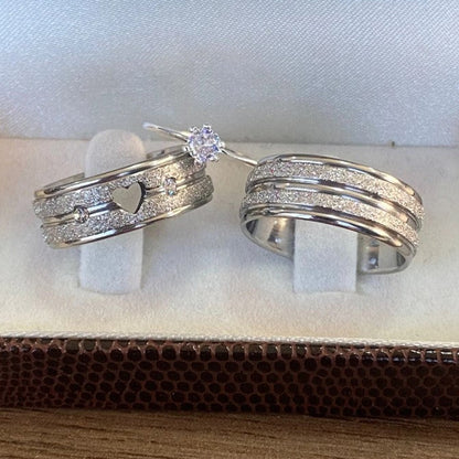 Combo Alianca De Compromisso Diamantada Com Coracao 8Mm Solitario Liso 2 Anos De Garantia