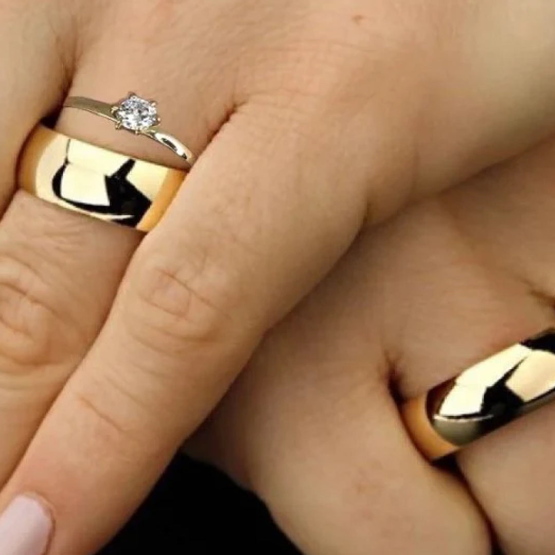 Combo Alianca Tradicional 6Mm Solitario Liso Revestidas A Ouro 18K